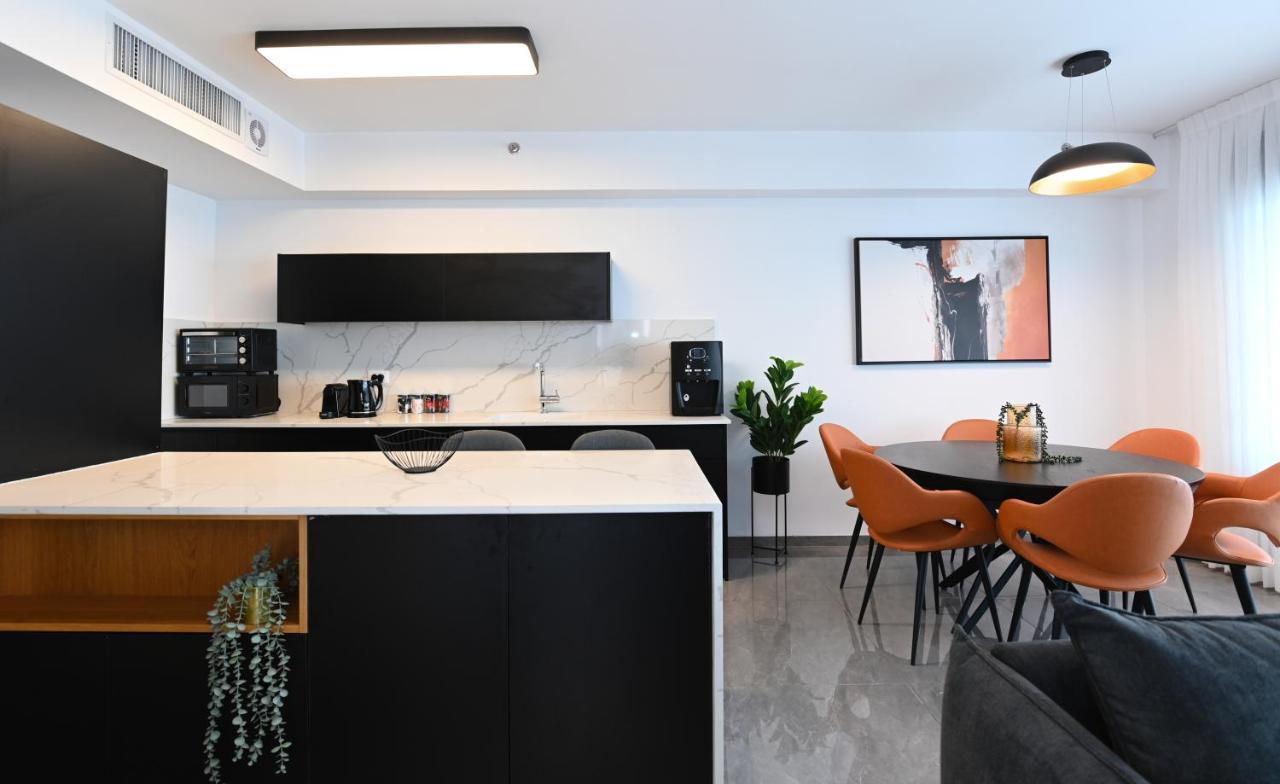 Yalarent C Kinneret Hotel Apartments ميغدال المظهر الخارجي الصورة